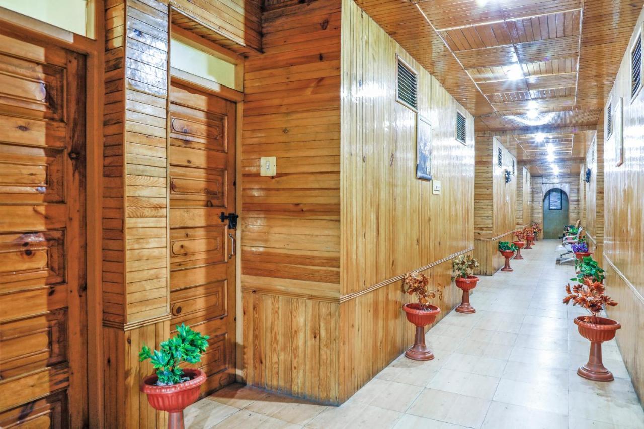 Oyo 72225 Hotel Dilshan Срінагар Екстер'єр фото
